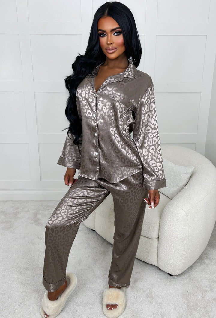 NEW!! Comfy Luxe Pajama Lounge Set in Taupe – Glitzy Bella
