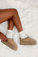 Cosy Luxury Sand Aztec Detail Faux Fur Lining Platform Boot