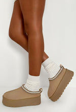 Cosy Luxury Sand Aztec Detail Faux Fur Lining Platform Boot