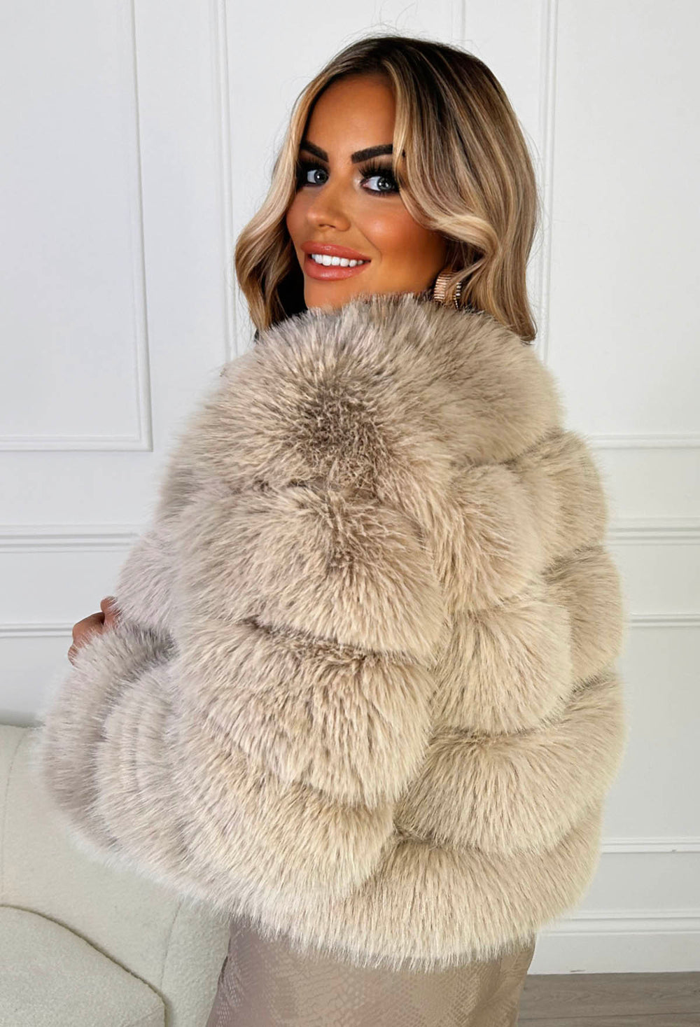 Collarless faux fur outlet jacket