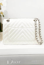 Quilted Babe White Chain Detail Bag